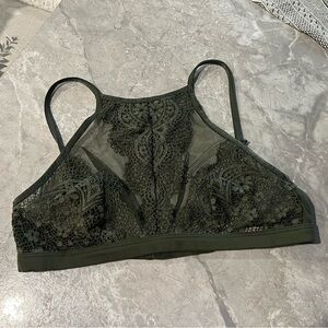 Victoria’s Secret “Body by Victoria” Bra